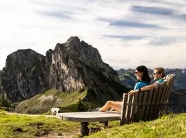 Komfortwohnung BERGVERLIEBT mit Königscard & Sonnenterrasse