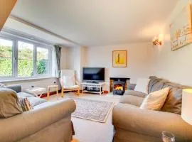 4 Bed in South Walsham oc-2081