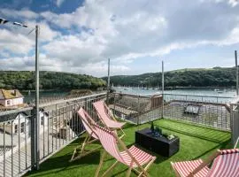 3 Bed in Fowey oc-p00647