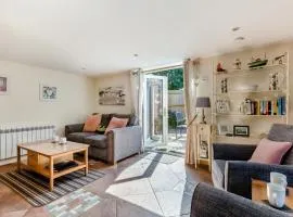 2 Bed in Weybourne oc-1789