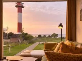 Meerglück am Beltblick Fehmarn - Moderne Ferienwohnung direkt an der Ostsee mit Sauna für Familien und Paare