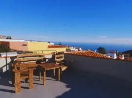 La Palma Hostel by Pension Central