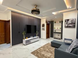 The Ritz Apartments โรงแรมในอักกรา