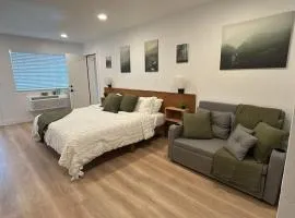 #3 Hygge Hus Hotel - King Suite Connectable