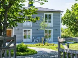 Modern Holiday Home With View And Boat In Aspö