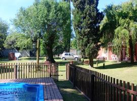 Viesnīca Cabañas Los Cardales pilsētā Časkomusa