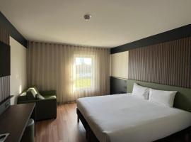 Brit Hotel Le Cottage Le Mans Sud, hotell i Arnage