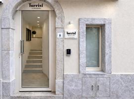 Turrisi Apartment, hotel sa Taormina