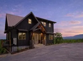 Mountain Waters - Pool Theater & Views