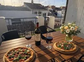 Ático con Terraza Privada en Granada Centro Parking Gratis