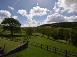 2 Bed in Hayfield PK551