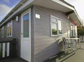 Forest Edge 4 Bedroom Select Lodge, hotel in Saint Leonards