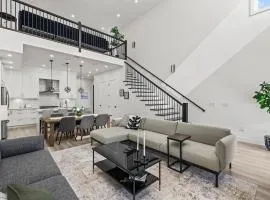 Modern Creekside Getaway