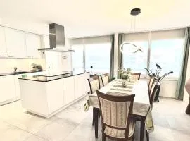 Central Lyss Apartment