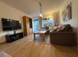 Wagner Apartment Bayreuth FeWo - Erdgeschoss - nähe Festspielhaus - 2 Schlafzimmer - Boxspringbetten - große Küche - Dusche - Badewanne - extra WC - Terrasse