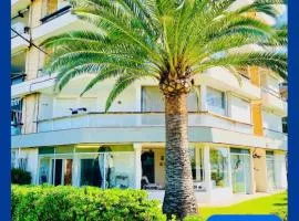 Piso delante de la playa La Pineda con 2 habitaciones