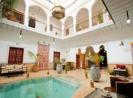 Riad Dar Mima Hnina - Private haven of peace, 2 pools, 10' from airport
