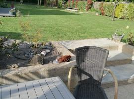 Studio Paisible, hotel v destinaci Nouzilly