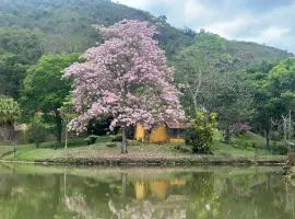 Chalé na Beira do Lago Pet Friendly