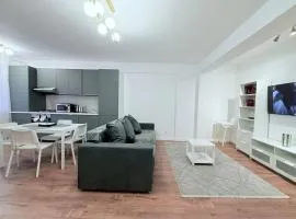 Olive Green I Apartment at Groundfloor with Balcony