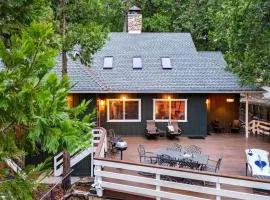 Holiday Lake Cabin by AvantStay Large Deck Cozy Fireplace Near Arrowhead Village