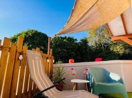 Chalet du Soleil, hotel i Dupuy