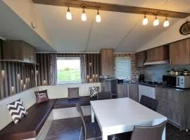 Mobil home avec terrasse - 6 pers. - API-1-52-1967