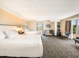 Ramada Plaza by Wyndham Niagara Falls, hotel di Niagara