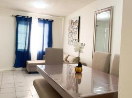 Casa en Fracc Farayon 2 habitaciones muy cerca del aeropuerto, hotel en Hermosillo