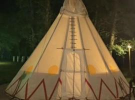 Outeiro de Rei में, होटल Pensión Cabañas Bosque Máxico de Bonxe