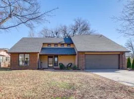 Groups Welcome, Central Location! Tulsa Gem and Yard