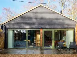 Sparrows Nest - Uk50109