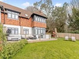 3 Bed in Hythe oc-87167