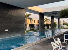 Linda Casa Familiar con Alberca a 10 min de Playa, hotell sihtkohas Jarretadera