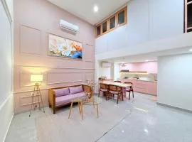 Pink House with Loft in Ketewel