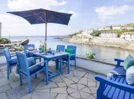 3 Bed in Porthleven oc-12bayv