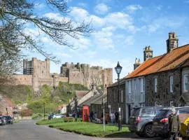 4 Bed in Bamburgh oc-gd1297