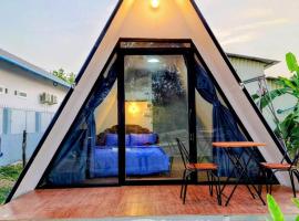 Phnom Sampov Homestay ផ្ទះលំហែភ្នំសំពៅ, viešbutis mieste Phumĭ Kdaông Khang Tbong