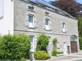 Family Retreat, Forested Anhée