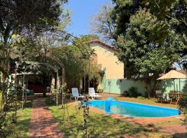 Casa quinta en Capiatá, hotel em Capiatá