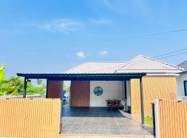 Sea & Sand House, hotel di Ban Khlong Khut