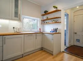Upper Grosvenor Suite