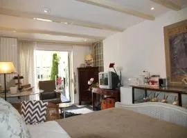 Studio near Heiloo Woods and Egmond Beach