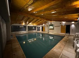 Cabañas Alvear Piscina Climatizada, hotel u gradu Uerta Grande