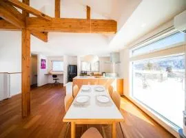 Hakuba Aogaeru by Jade Group