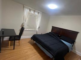 Three bedrooms with EV charging, hotel v destinaci Cambridge