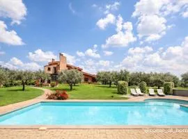 Ultra Luxe Villa w Stunning Pool Paradise