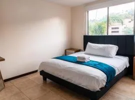 Casa con piscina temperada en Villa Club