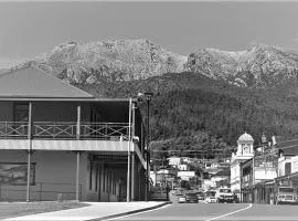Mt Lyell Motor Inn - By Orangepete