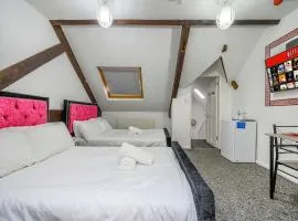 RB1GH- Cosy, Free Parking & Fast Wi-Fi Stay